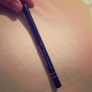 Brow pen